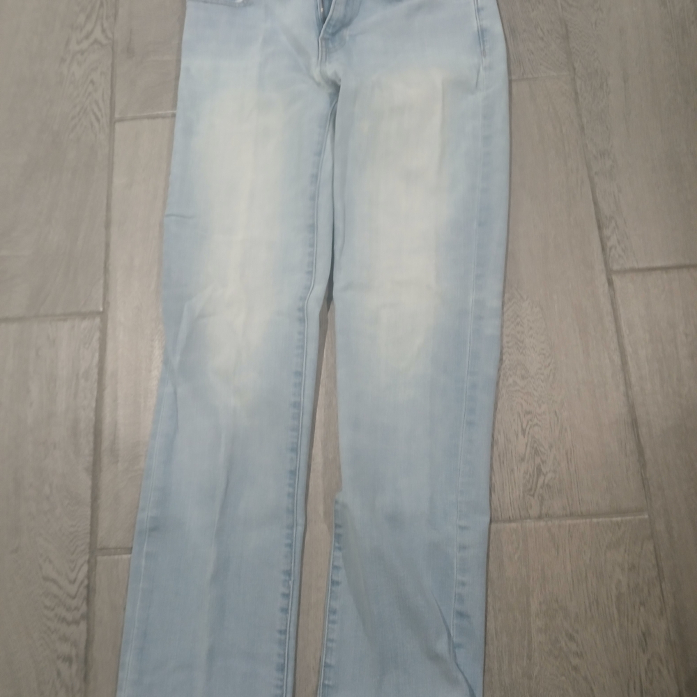 GAP Women's Light Blue Straight Leg Jeans